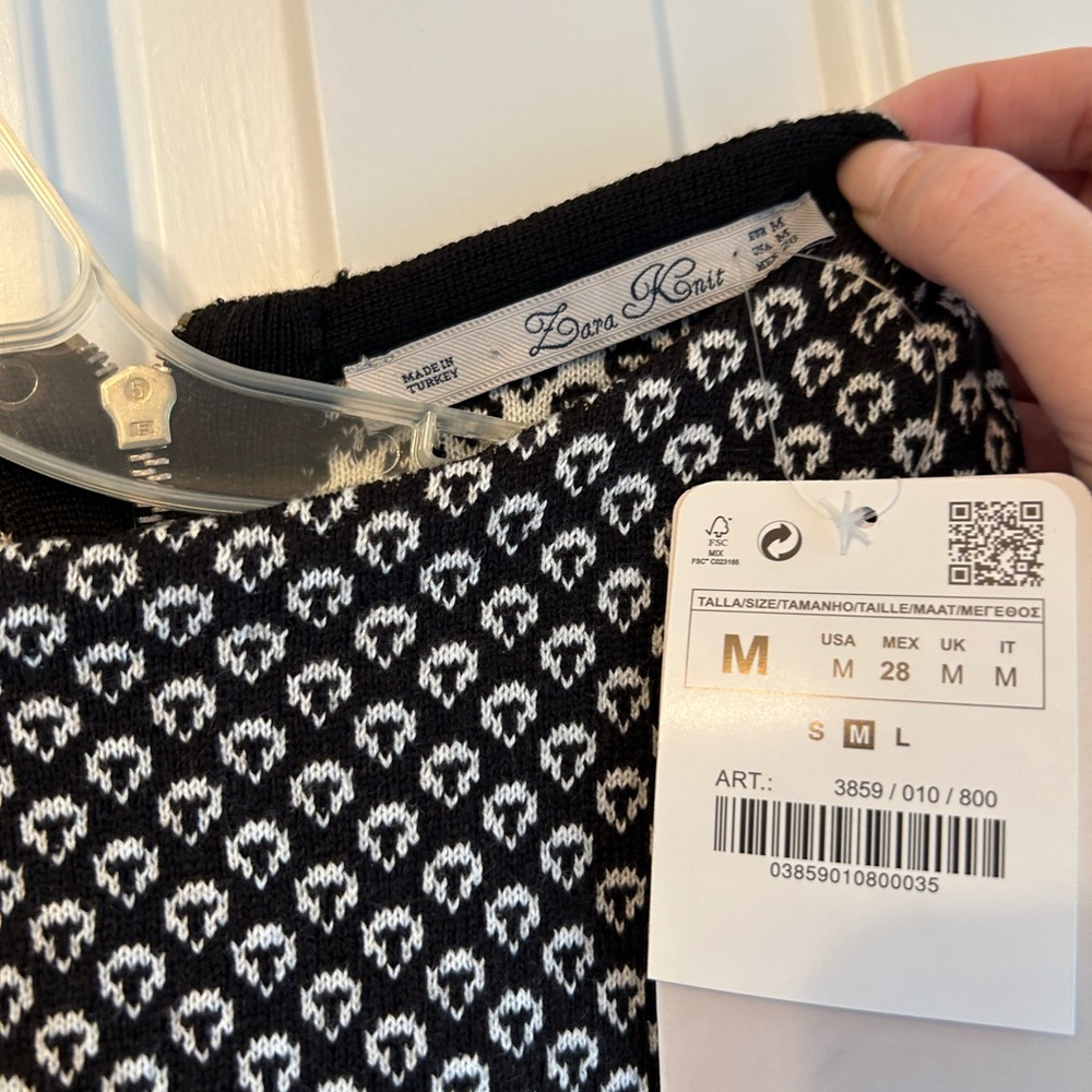 Zara Knit Patterned Top - Picture 5 of 5